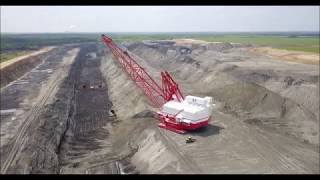 Dragline Working at Luminant Lignite Mine  Kosse Texas [upl. by Chapa]