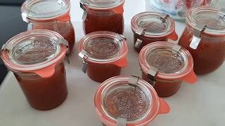 Empotage de confiture de rhubarbe en pots Weck  Comment remplir ses Weck bocaux et les fermer [upl. by Anerual675]