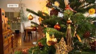 Der perfekt geschmückte Weihnachtsbaum  euromaxx  Auftrag Frohes Fest [upl. by Shaia]