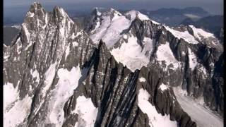 Swiss ViewFlug über die Schweizer Alpen [upl. by Ardnasak]