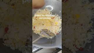 Nasi goreng telur pedas carapalingsimpelmembuatnasigoreng cooking [upl. by Ttelrahc]