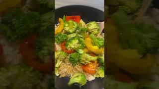 VEGAN 🌱 BROCCOLI amp 🥦 BELL PEPPERS veganish veganrecipes veganfoodies vegan shortsfeed viral [upl. by Renick]