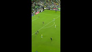 INVASÃO DE CAMPO NO JOGO DO BRASIL CONTRA O MÉXICO  shorts  geglobo [upl. by Attelahs]