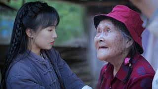 Liziqi is back enjoying a happy dinner with her grandmother on the mountain top [upl. by Eade]