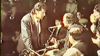 Rare Footage of Imran Khan Requesting Ustaad Nusrat Fateh Ali Khan for quotAli Da Malangquot [upl. by Ennaeed383]