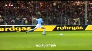 Pierre van Hooijdonk free kick  sc Freiburg vs Feyenoord UEFA Cup 20012002 [upl. by Leede]