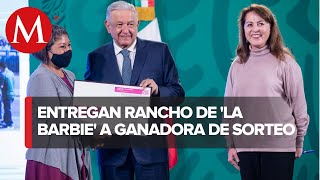 Lotenal entrega supuesto rancho de La Barbie a ganadora de sorteo [upl. by Atinra]