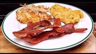 Cheesy egg with bacon amp hash browns on the 22 inch Blackstone griddle [upl. by Pall]