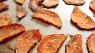 Baked Sweet Potato Chips Recipe 10212  Day 51 Vegan Healthy Snack [upl. by Otcefrep]