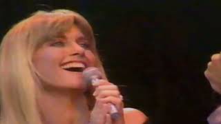 Music  Olivia NewtonJohn amp Cliff Richard Suddenly The NSW Royal Bicentennial Concert 1988 [upl. by Sylvia738]