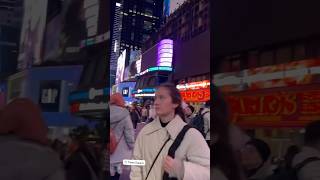 Times Square Nova York [upl. by Ahsie]