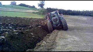 Fendt 939 con aratro da scassomp4 [upl. by Enirod]