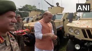 Defence Minister Rajnath Singh performs Shastra Puja at Sukna Cantt in Darjeeling on VijayaDashami [upl. by Odraleba]