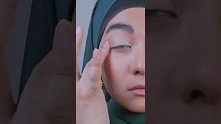 Eyeshadow Tips for Hooded Eyes Makeup Tutorial Hacks makeuptutorial shorts youtubeshorts [upl. by Aivartal]