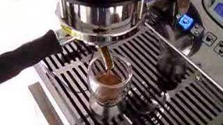 La Marzocco GS3 single shot with preinfusion [upl. by Olsson]