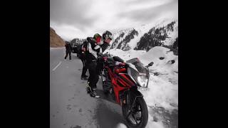 Z900 snow fall viralvideo riderlifestyle trendingvideo love liferider z900rider snowfall [upl. by Walker312]