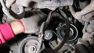 Fixed tensioner and fan belt toyota hi ace [upl. by Retrak]