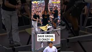 Dave Grohl playing with crane at Bizzare Festival 2000 😲 davegrohl foofighters live [upl. by Readus]