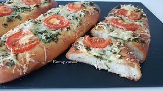 Recette Facile de Pain à l’Ail Maison avec Fromage et Tomates [upl. by Ornstead]