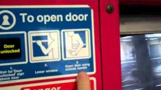 How to open Train Doors in the ENGLAND [upl. by Biagi]