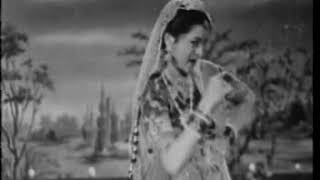 KAANHA BAJAAYE BANSARI  LATA JI  KAVI PRADEEP C RAMCHANDRA  NASTIK 1954 [upl. by Annadiane]