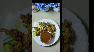 quotArabi ke Patte ka crispy pakoda quot  short video  short recipe jyotikitchenncrispy pakoda food [upl. by Ellehcor]