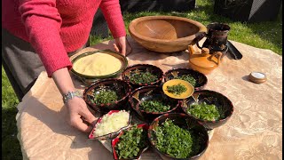 Aghroum nlahwal Galette aux herbes aromatiques كسرة بالاعشاب المعطرة [upl. by Anned499]