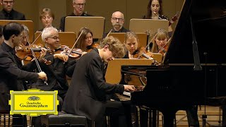 Jan Lisiecki – Beethoven Piano Concerto No 5 II Adagio un poco mosso [upl. by Ollayos]