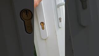 Replacing knackered UPVC door handles [upl. by Margery]