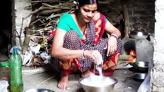 Rural Women Cooking ll Delicious Healthy Green Peas Kochuri কড়াইশুঁটির কচুরি ll Indian Village Food [upl. by Weed]