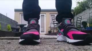 NIKE AIR HUARACHE HYPER PINK DUSTY CACTUS [upl. by Ettezyl]