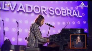 Salvador Sobral  Amar pelos dois  Meo Arena Junho 2017 [upl. by Maer96]