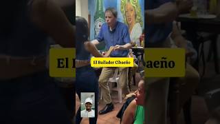 Gringo bailando Merengue típico Cibaeño [upl. by Phi963]