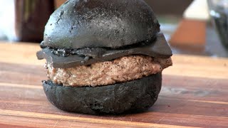 BKs Kuro Burger Recipe Black Cheeseburger [upl. by Crowe]