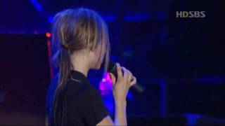 Avril Lavigne  Im With You Live in Seoul 2004 HD [upl. by Lynette270]