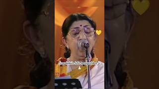 Lata Mangeshkar Live Performance hindi song songlove [upl. by Leasi]