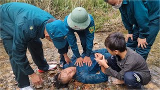 The orphan boy was worried when he saw the militiaman unconscious [upl. by Eiramanit]