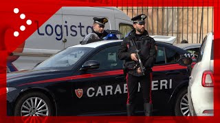 Roma posti di blocco dei carabinieri potenziati sulle strade della capitale per Pasqua [upl. by Dadirac526]