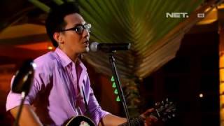 Sandy Canester  Seperti Yang Kau Minta  Tribute To Chrisye Live at Music Everywhere [upl. by Ahtekahs]