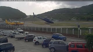 Helicopter struggles to land at St Barth [upl. by Amandy]