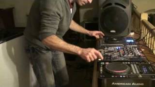 DJ Tutorial Beat Matching with off beats [upl. by Nostaw]