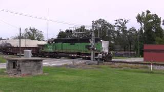 Norfolk Southern G68 with NS SD402 3534 quotThe Green Beastquot leading [upl. by Enajiram]