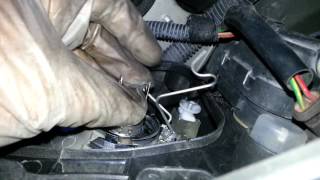 How to change a bulb  Peugeot 206 with H4 [upl. by Heriberto]