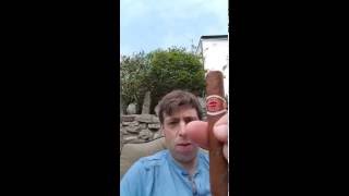 A Quick Smoke  Romeo y Julieta Petit Corona [upl. by Althee756]