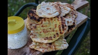 BBQ Vanavond  Naanbrood met yoghurt komkommer en appel [upl. by Yentruok120]