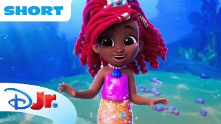 Disney Jr’s Ariel Mermaid Tales Short 1 🧜🏾‍♀️  Shimmer Song ✨  The Little Mermaid  disneyjr [upl. by Siegel]