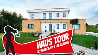 Fertighaus extravagant So ein Haus mit Flachdach habt ihr noch nie gesehen Haustour Fingerhut Haus [upl. by Thorny600]