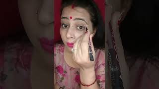 Eye Liner Lagane ka sabse Aasan tarika  Easy way to apply Linershorts  wing eyeliner hackshorts [upl. by Ettevol]