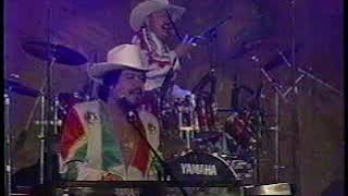 1998 Mi Banda el Mexicano Ramito de Violetas en Vivo [upl. by Ordnaxela565]