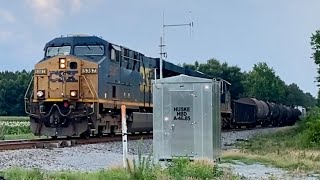 CSX M410 Flies by The Huske HBD [upl. by Ajat]